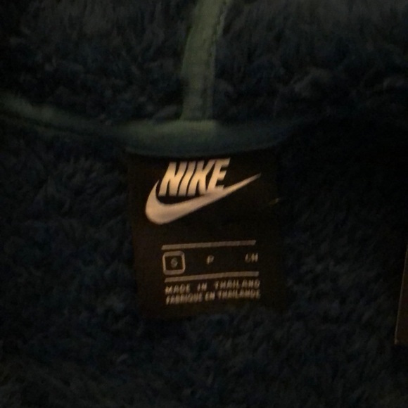 NIKE WINDRUNNER FLEECE/SHERPA JACKET HOOD - Picture 7 of 10